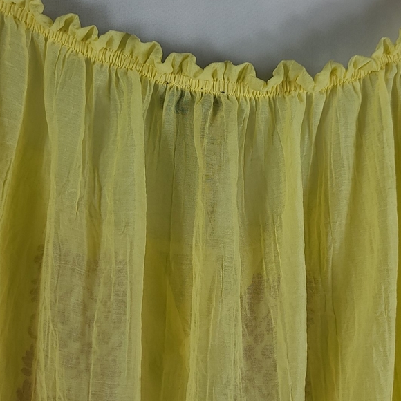 Sheer Yellow Embroidered Flowy Ruffle Blouse - Picture 9 of 10
